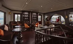 Athena Cruise bar