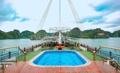 Calypso cruise Lan Ha bay