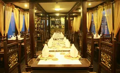 Glory Legend Cruise Dinning room