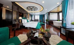 La Regina Legend Cruise -Queen Regent Suite