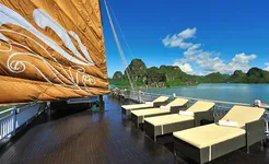 Paradise Peak Sundeck