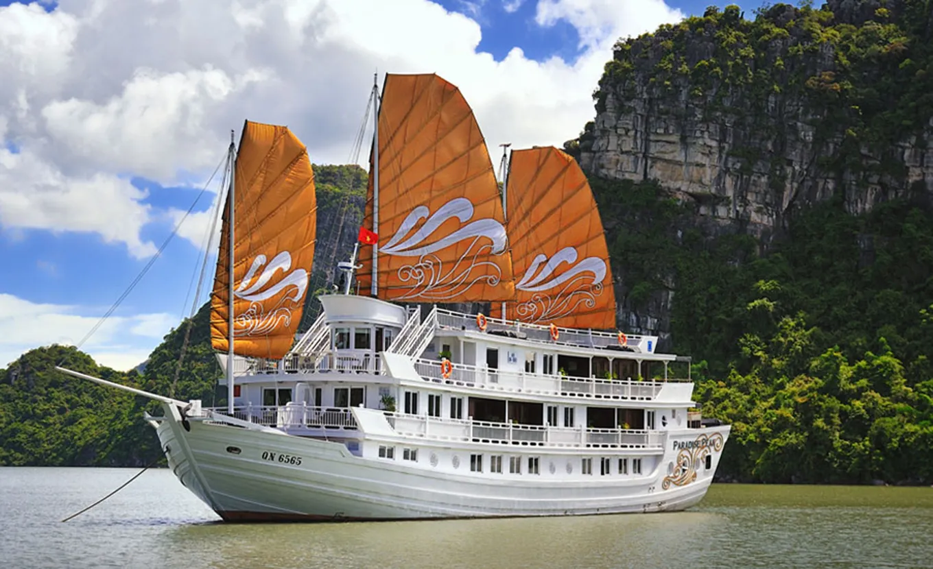 Paradise Peak Cruise - Halong Bay 2 Days 1 Night